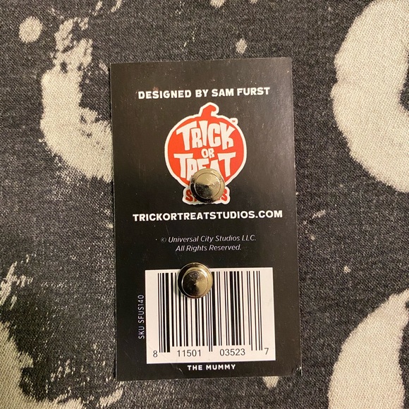 The Mummy Imhotep Enamel Pin - Picture 4 of 6